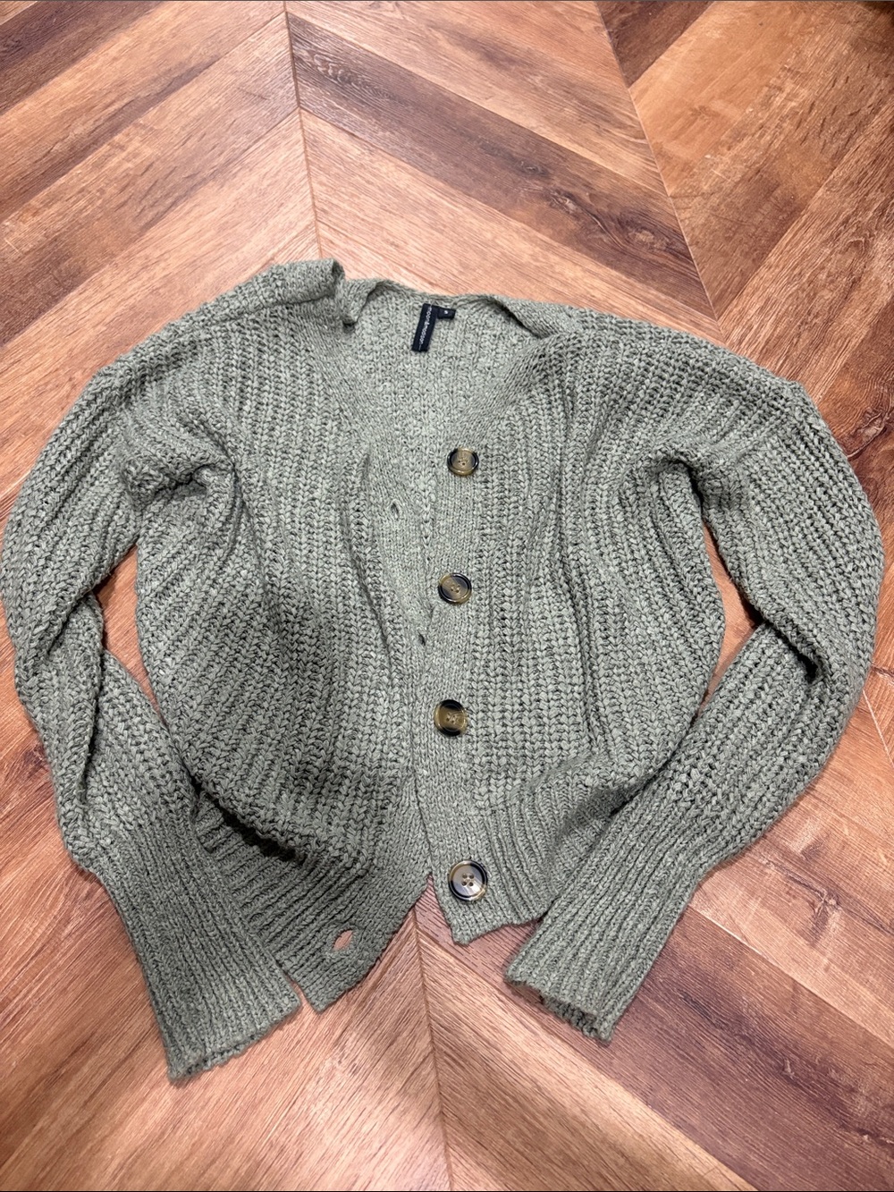 Moon & Madison Sage Green Chunky Knit Cardigan Sweater size small